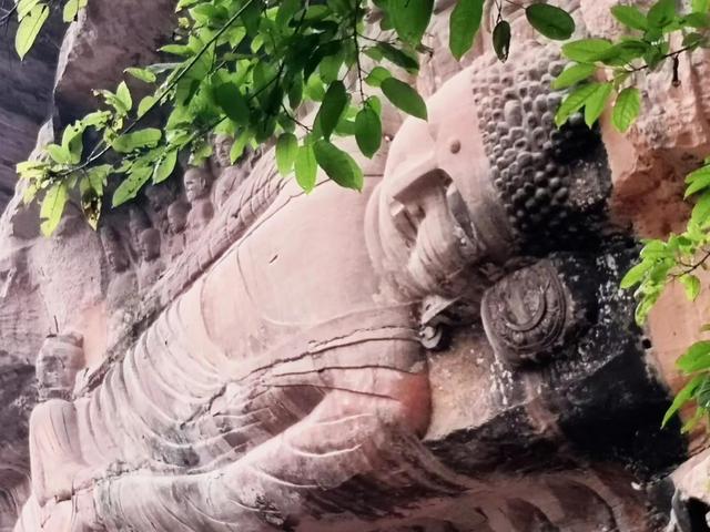 金仙疲津梁 云卧恣天行 二谛凭谁解 松风